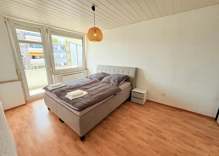 Moderne 3 * Monheim am Rhein