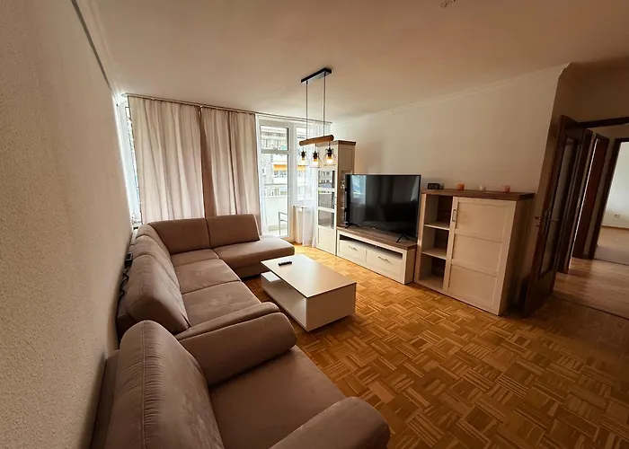 Moderne 3 Apartament